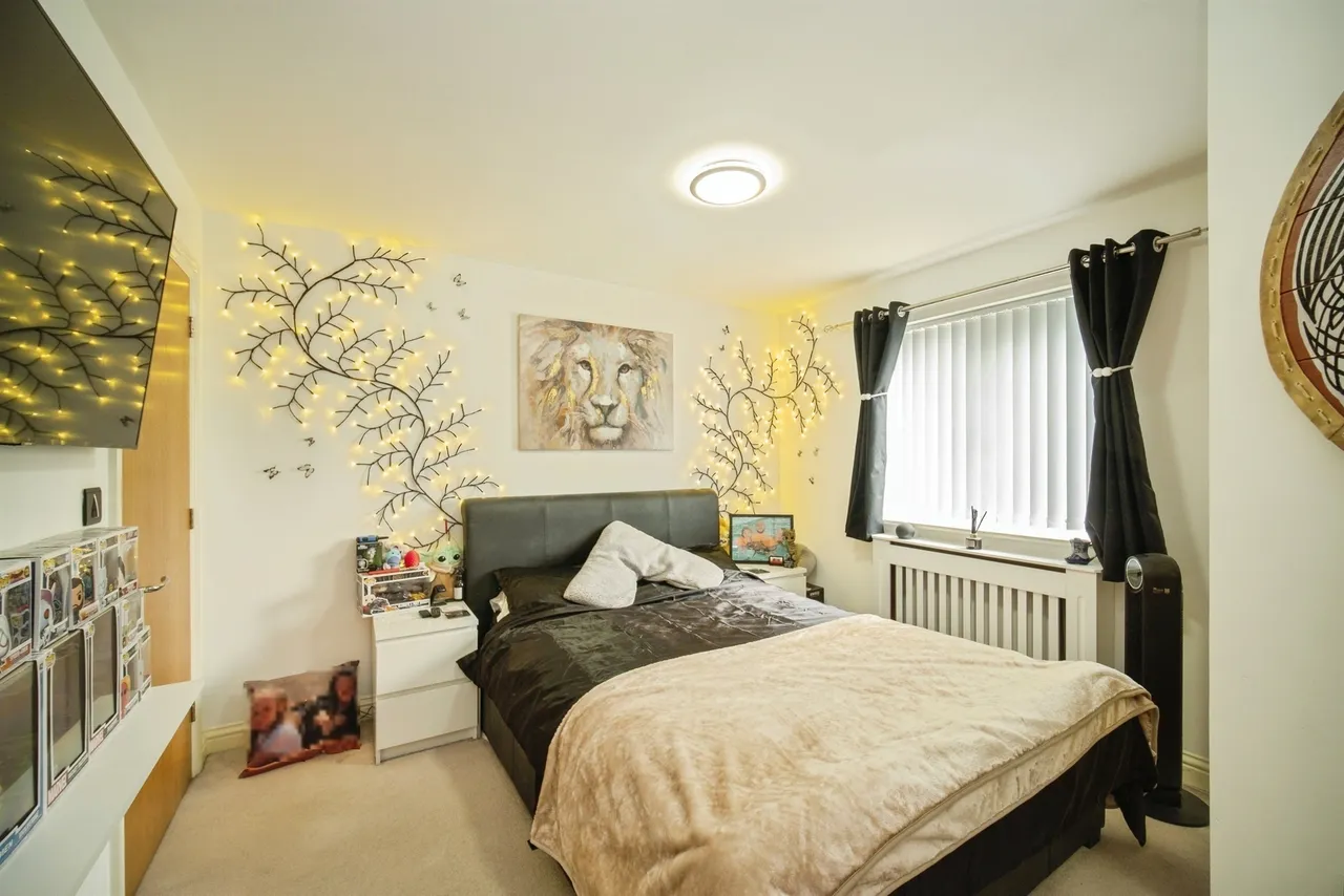 Skippetts Gardens, Basingstoke, RG21, photo 8