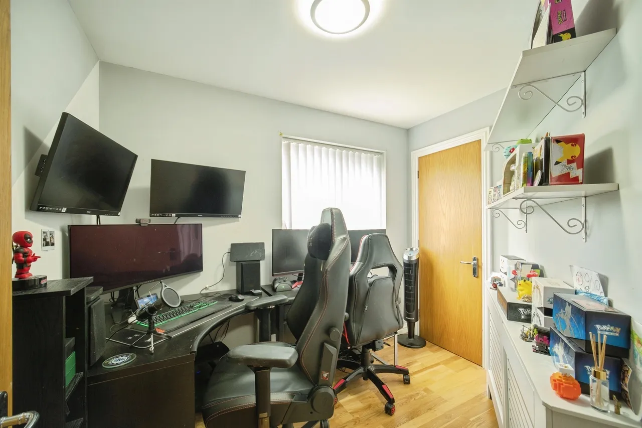 Skippetts Gardens, Basingstoke, RG21, photo 12