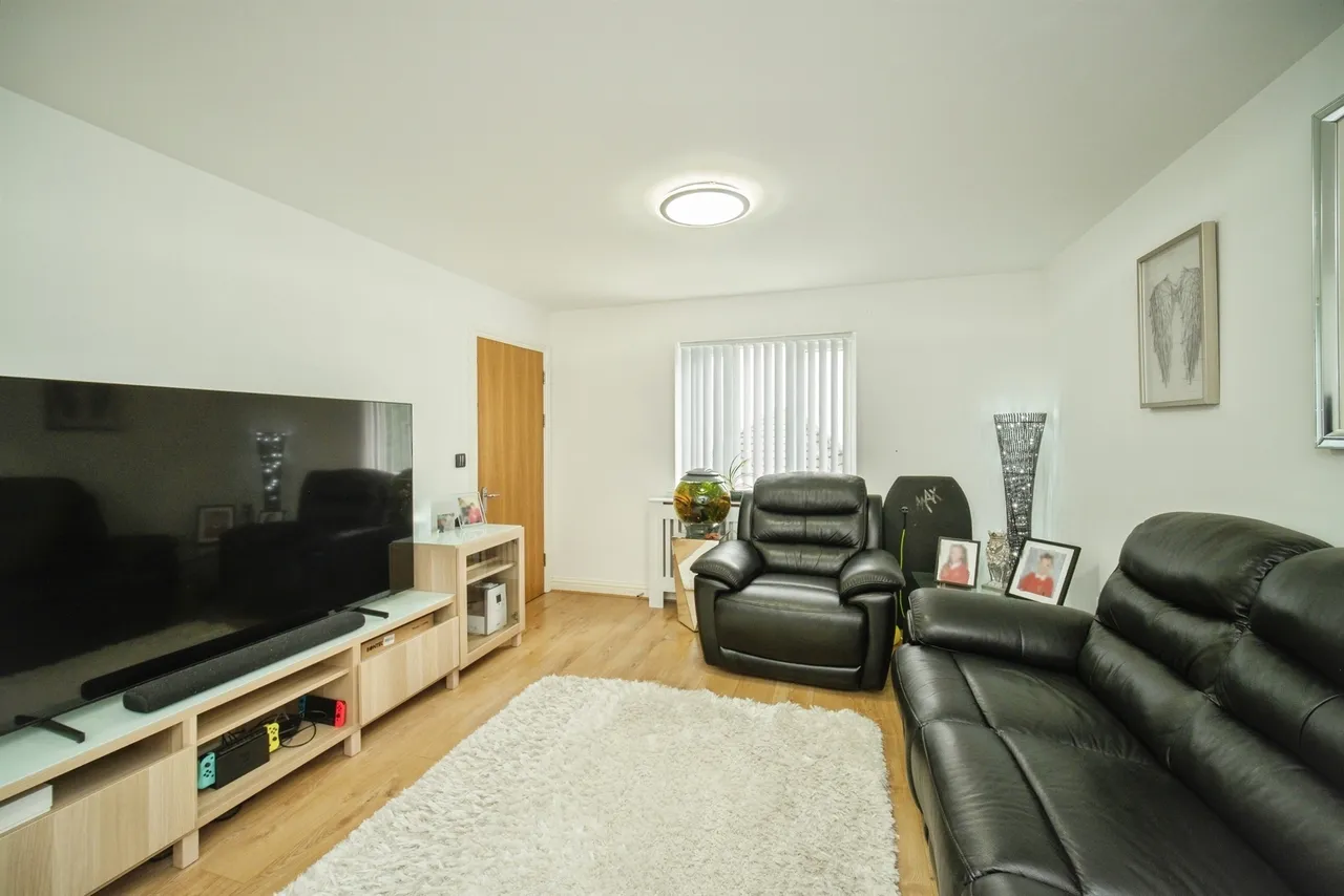 Skippetts Gardens, Basingstoke, RG21, photo 6