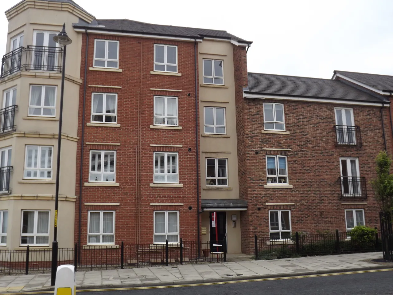 2 bed flat to rent — Sea Winnings Way, South Shields
