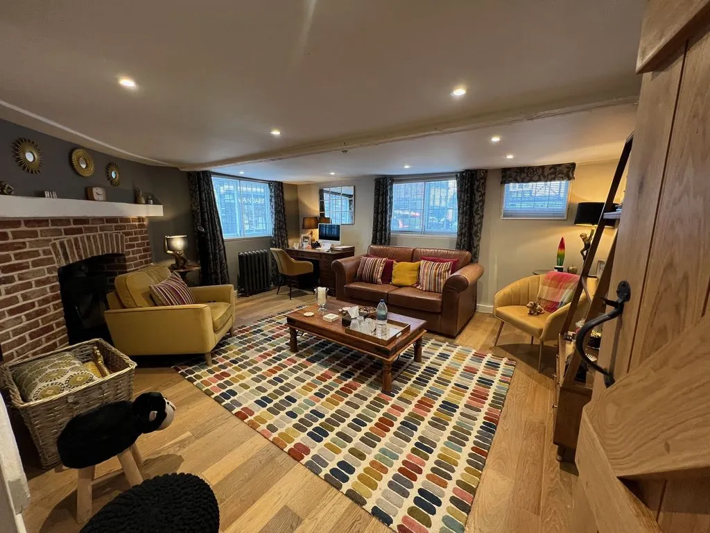 52 West Street, Marlow SL7 2NB, photo 2