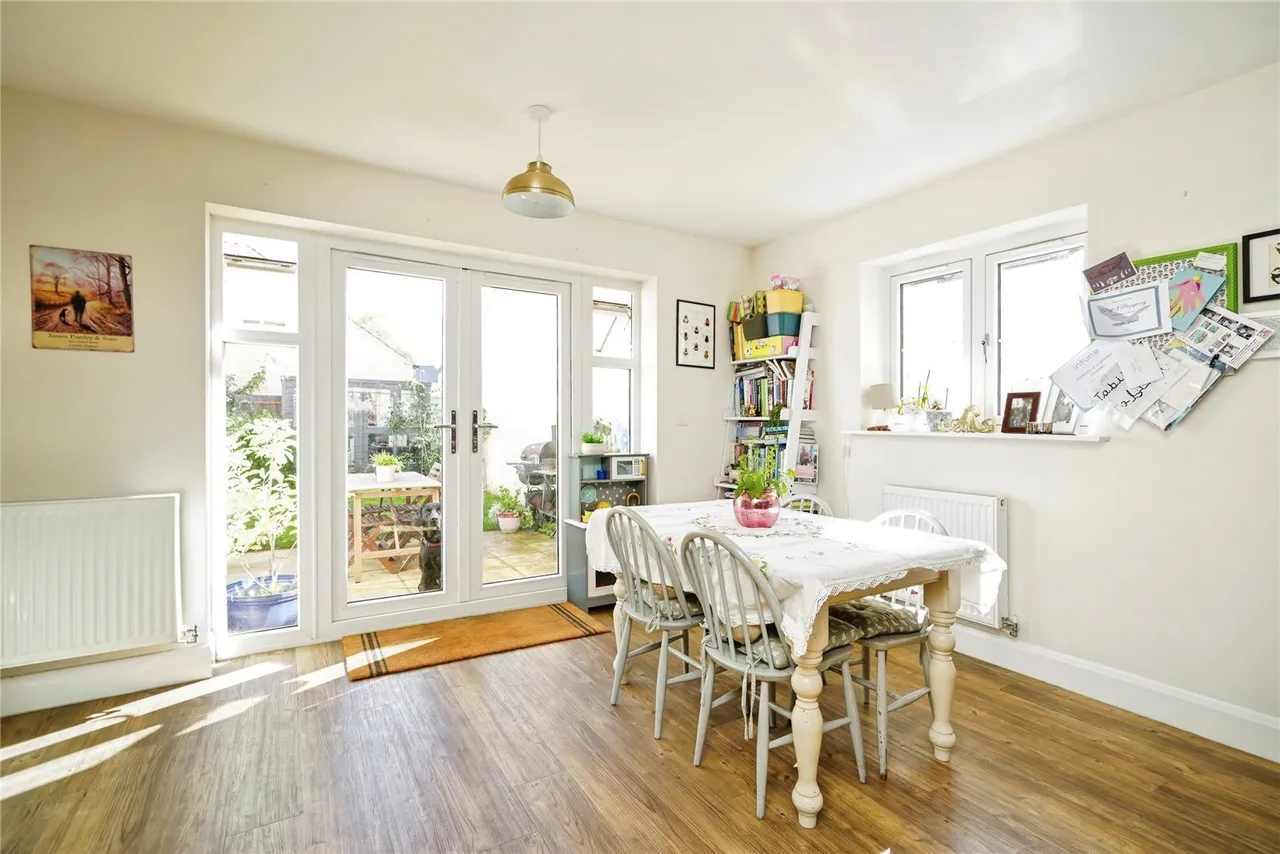 Barnard Mews, Burford, OX18, photo 4