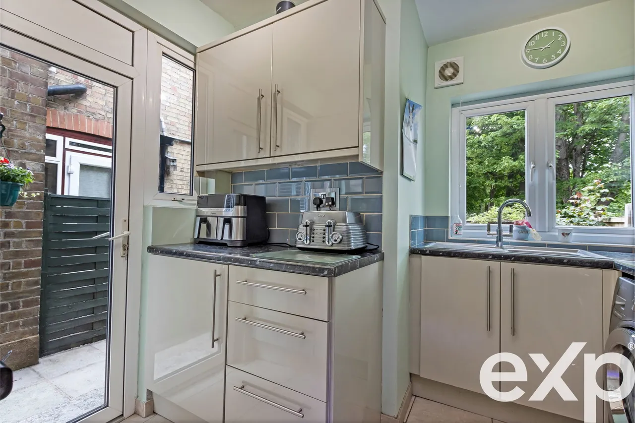 Barrowell Green, Winchmore Hill, N21, photo 11