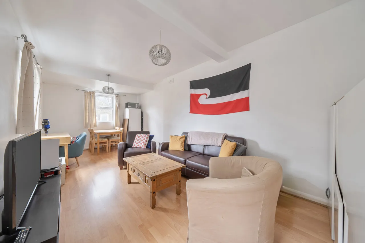 First Floor, 31 Radipole Road, London, photo 4