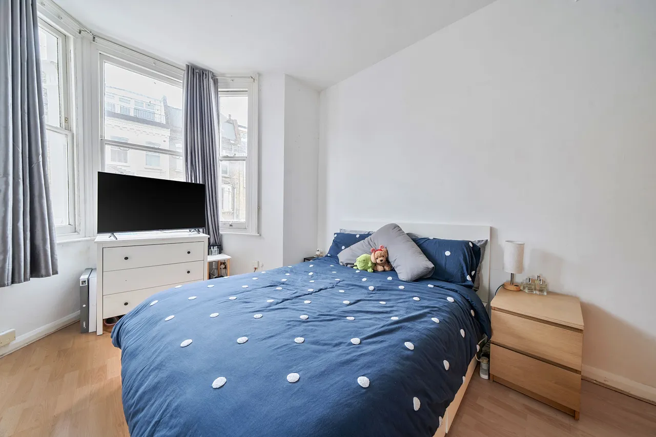 First Floor, 31 Radipole Road, London, photo 5