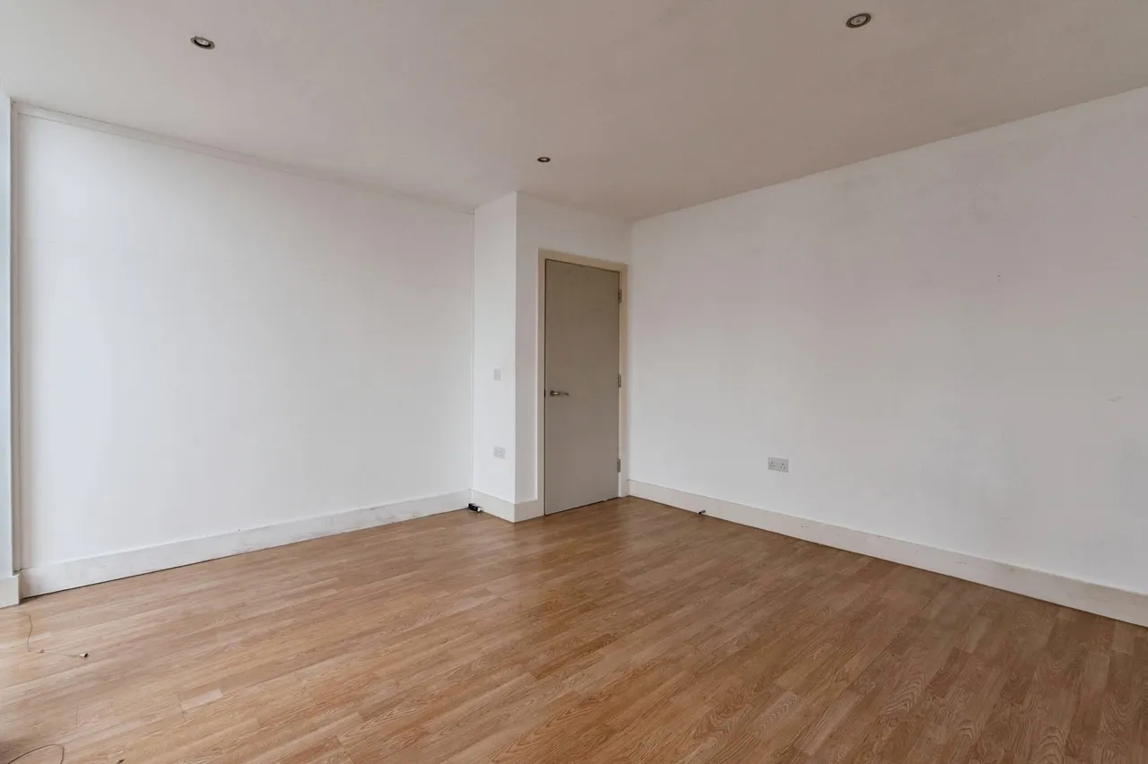 Skyline Plaza, 45 Victoria Avenue, Southend-On-Sea, Essex, SS2, photo 9