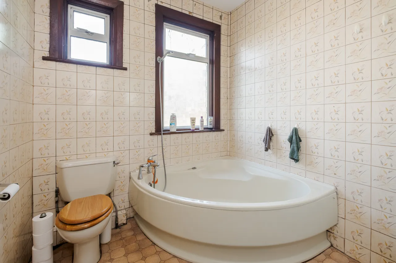 Greenham Road, London, N10, photo 10