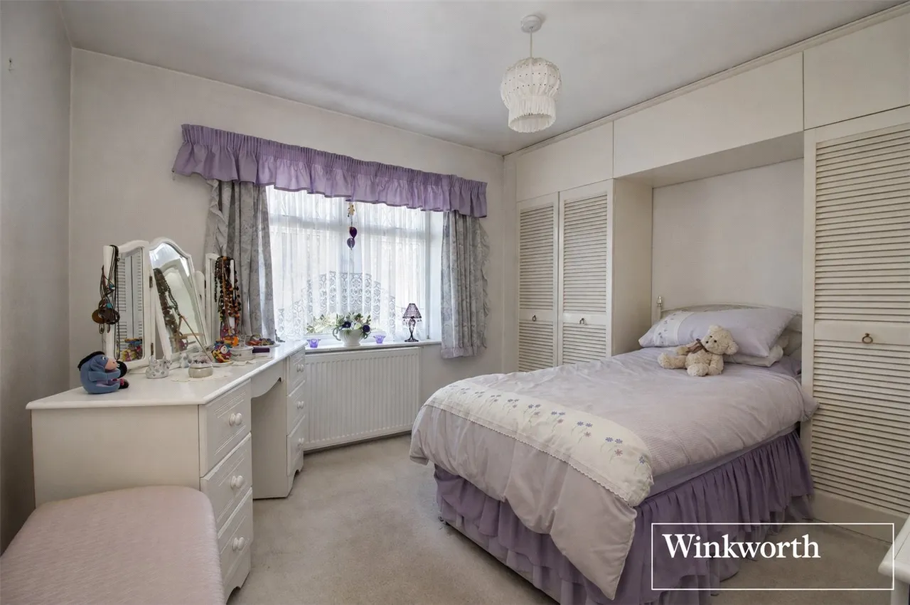 Brook Road, Borehamwood, WD6, photo 11