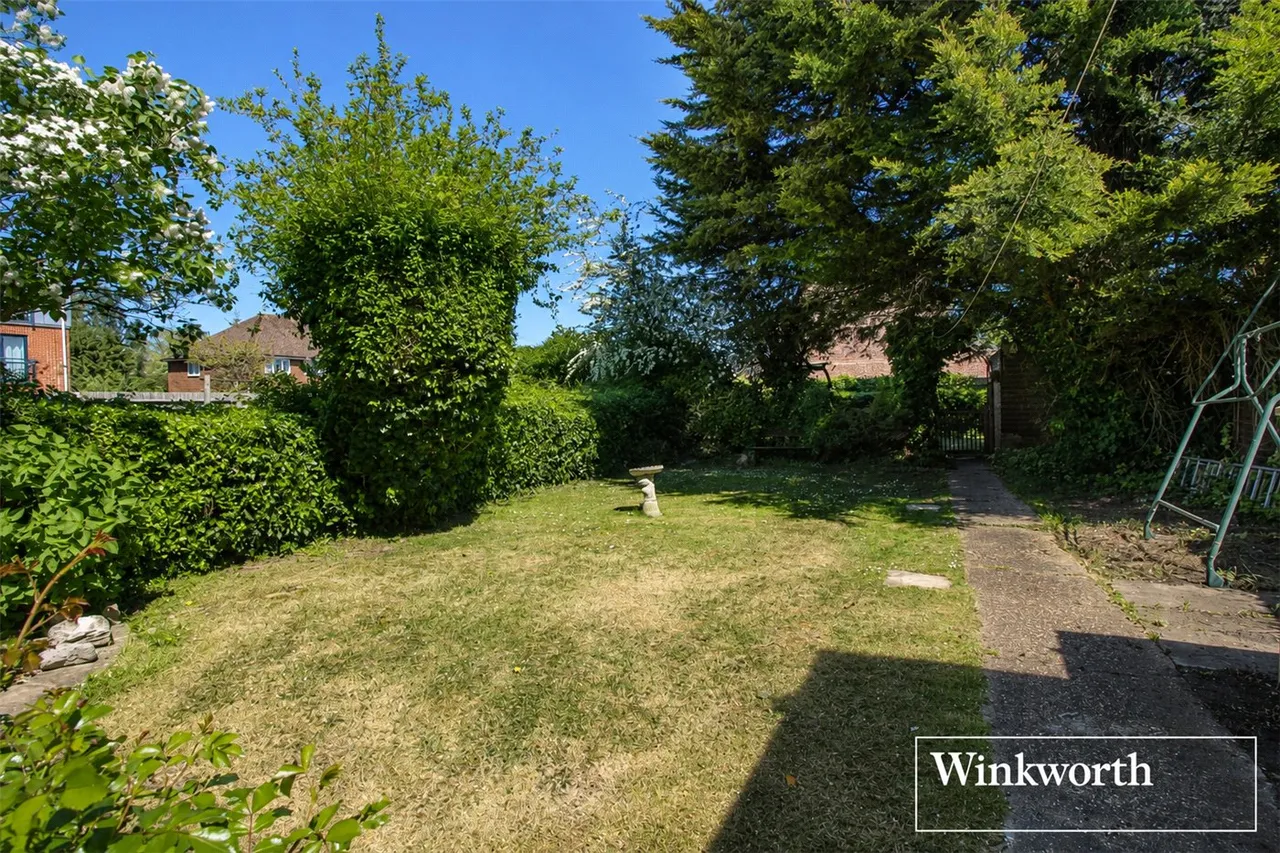 Brook Road, Borehamwood, WD6, photo 2