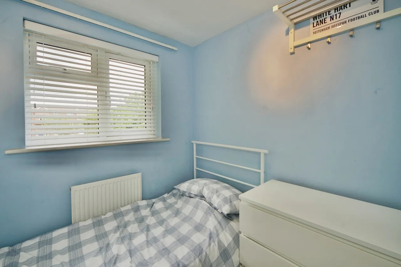 Wigston Close, London, N18, photo 8