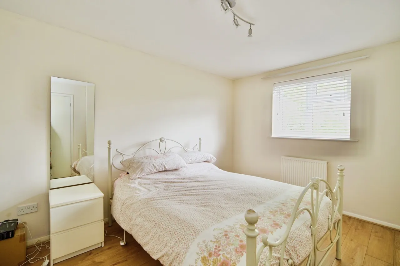 Wigston Close, London, N18, photo 16