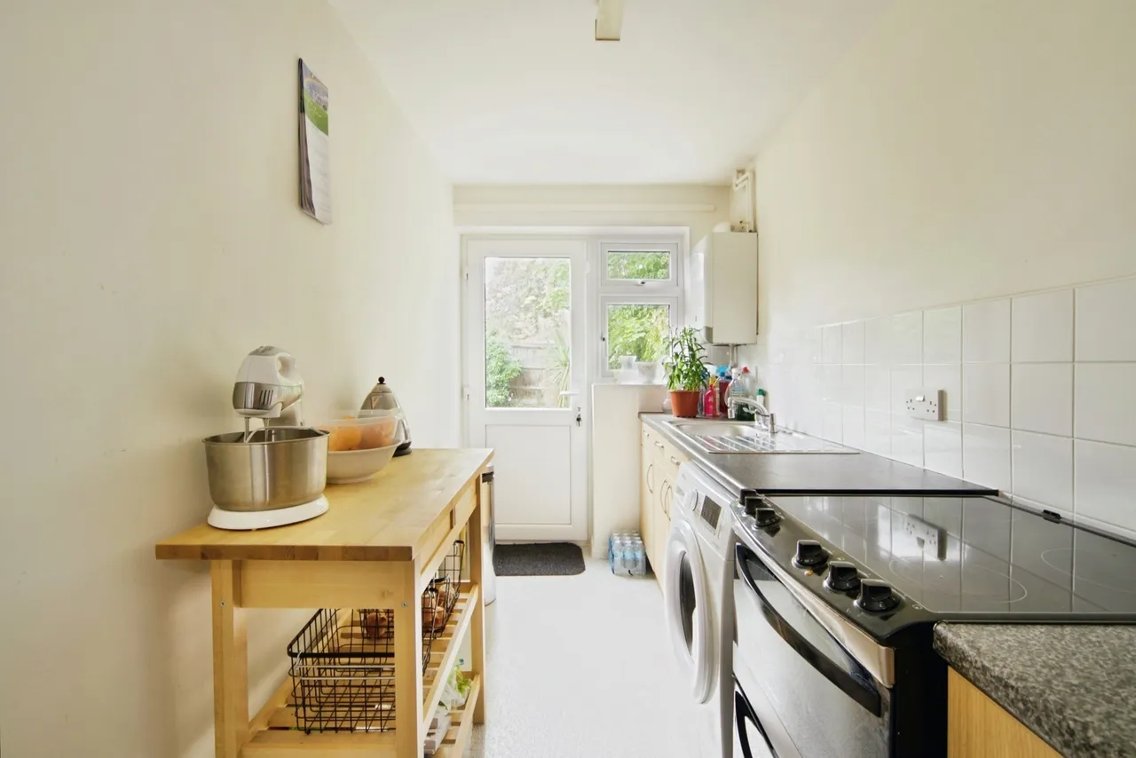 Wigston Close, London, N18, photo 23