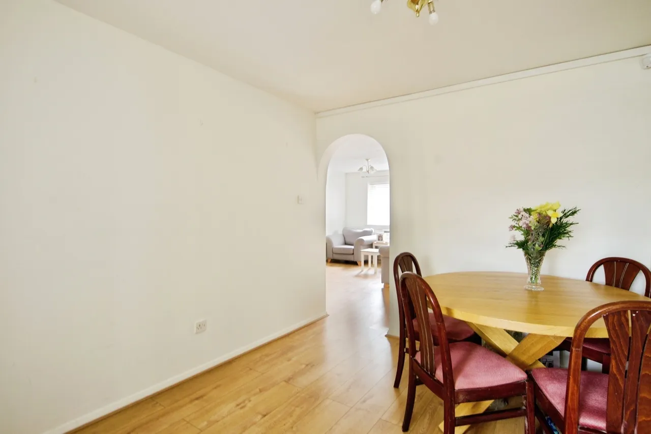 Wigston Close, London, N18, photo 17