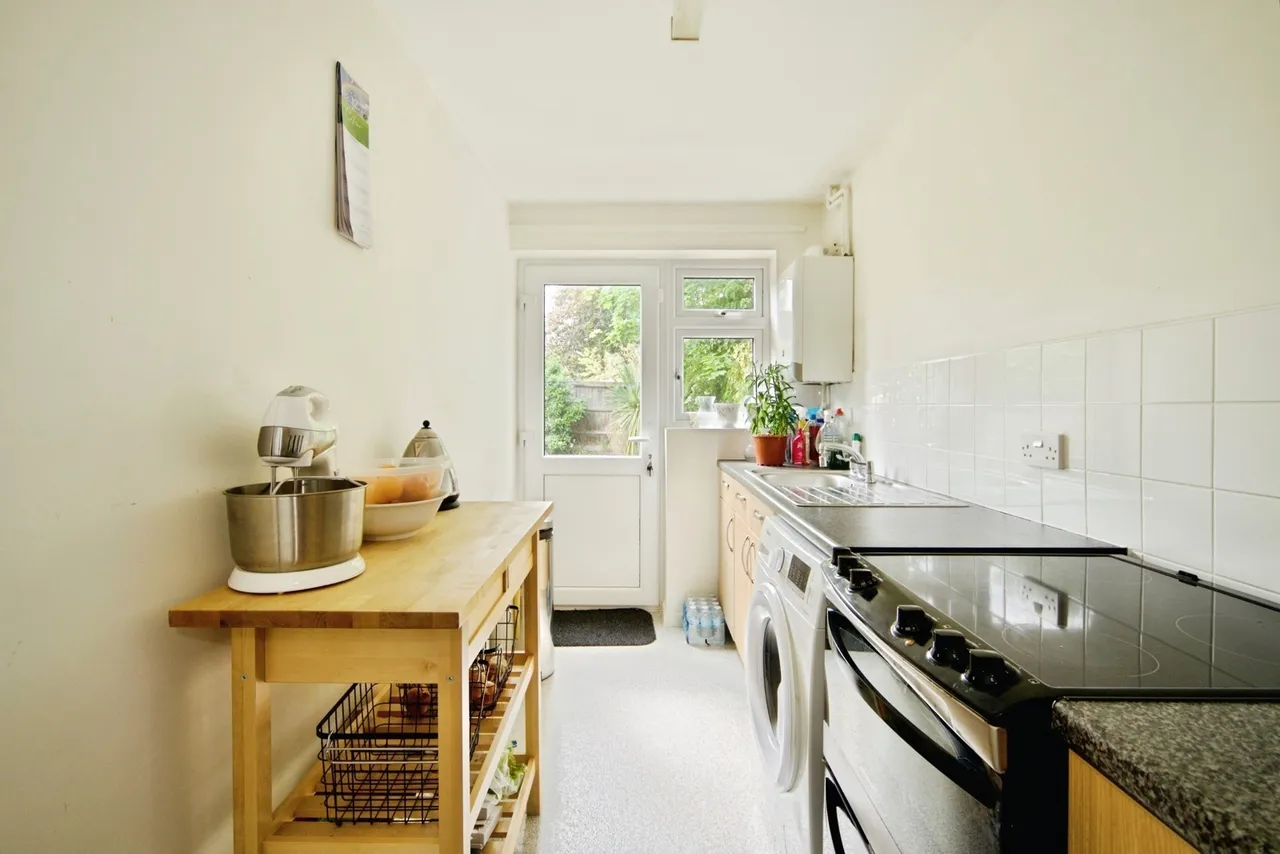 Wigston Close, London, N18, photo 11