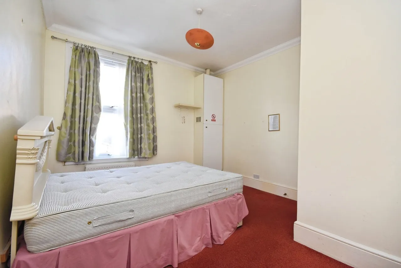 5C Wilson Road, Southend-on-Sea, Essex, SS1, photo 9
