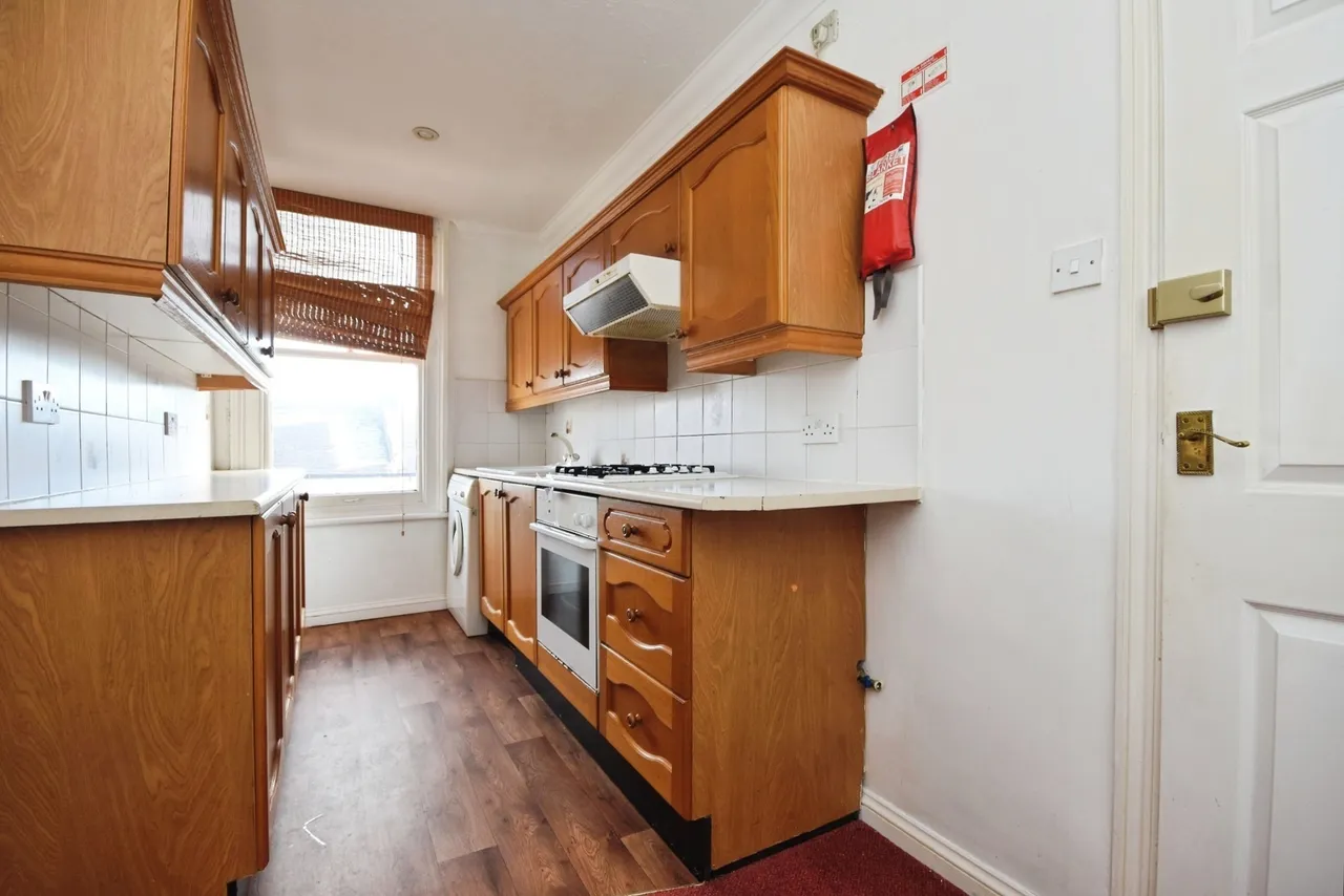 5C Wilson Road, Southend-on-Sea, Essex, SS1, photo 2
