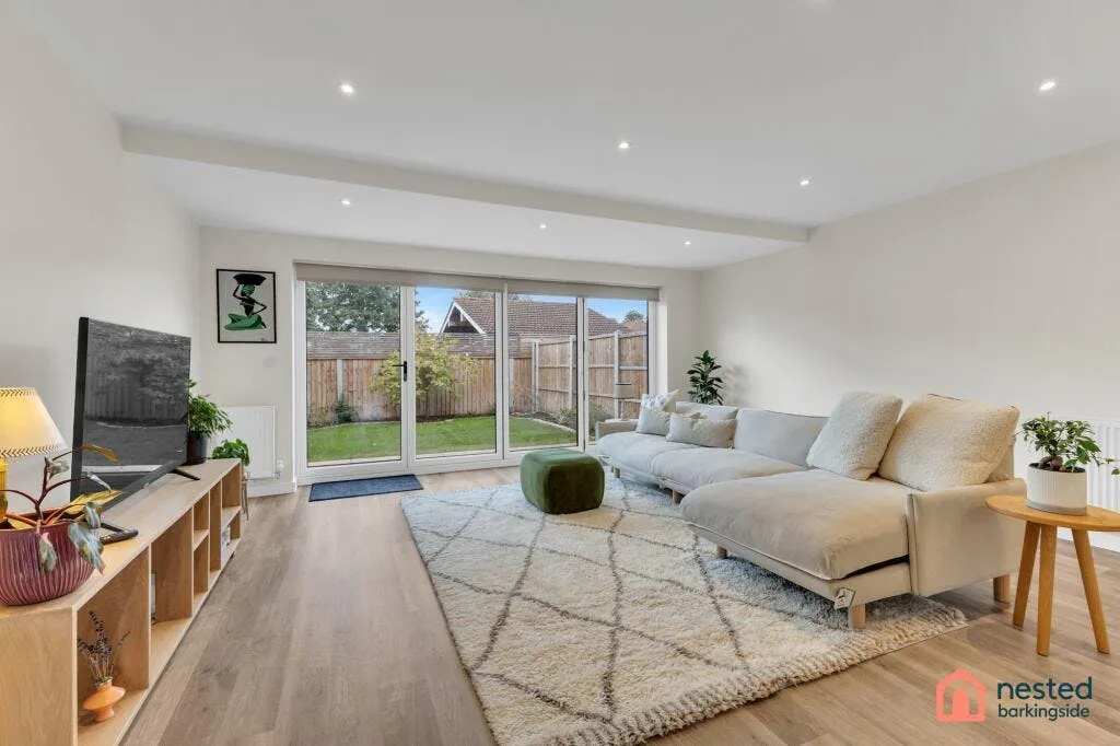 Saffron Mews, Ilford, IG6, photo 10