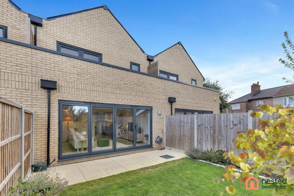 Saffron Mews, Ilford, IG6, photo 23