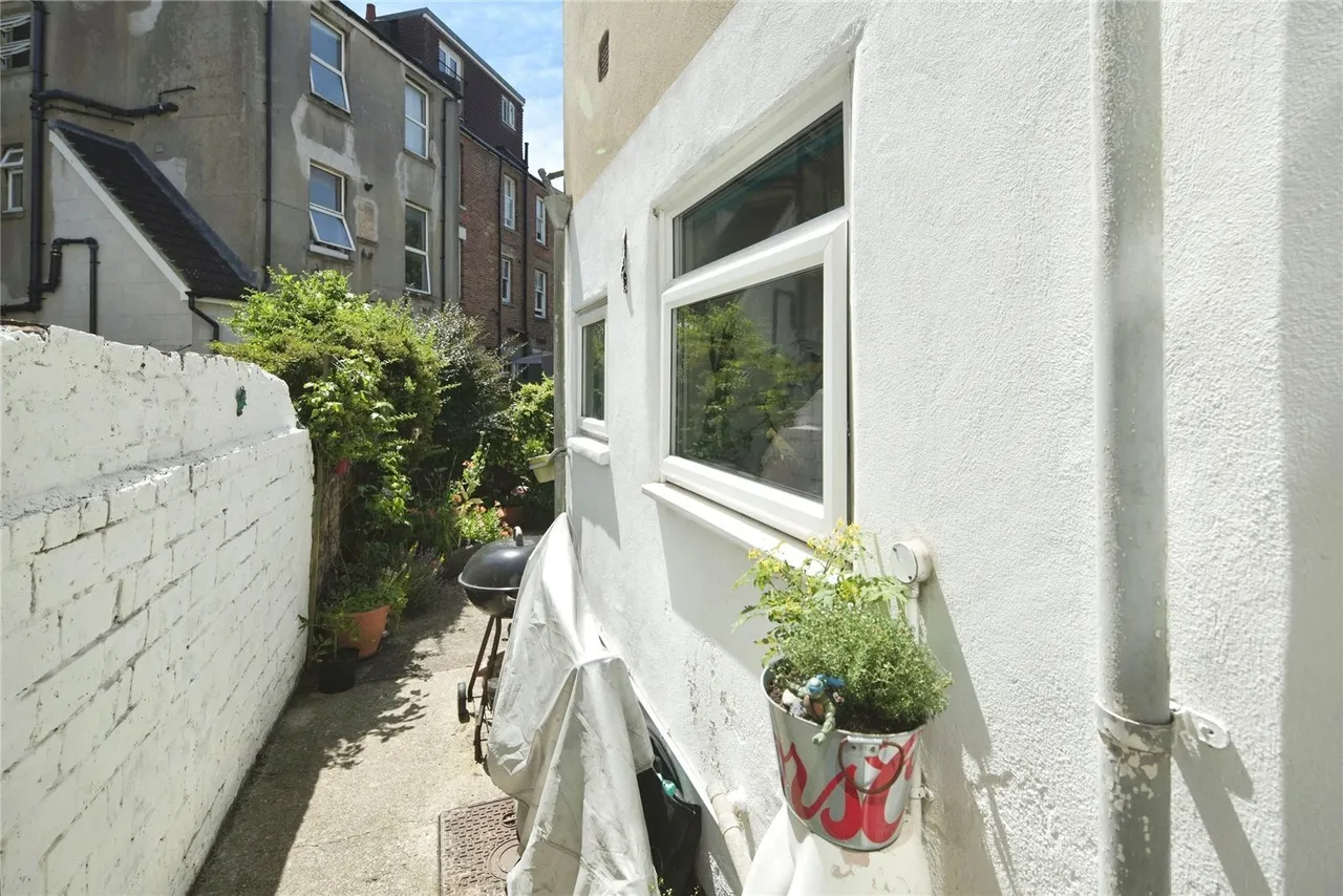 Coombe Road, Brighton, BN2, photo 11