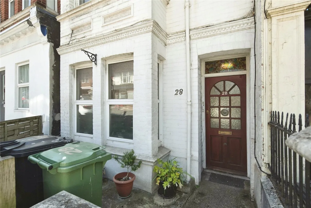 1 bed flat for sale, Coombe Road, Brighton, BN2