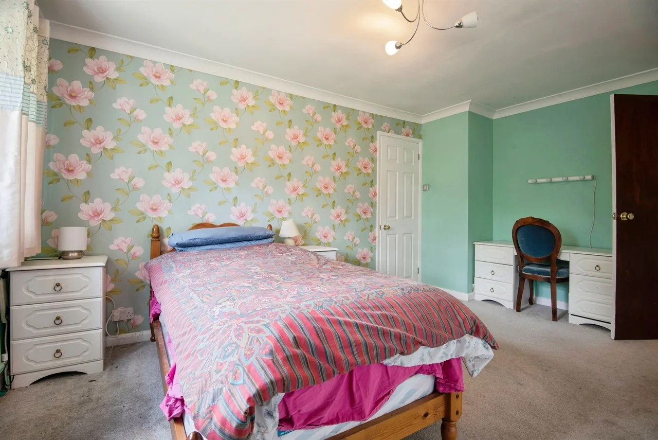 Fox Lane, Royston, photo 7