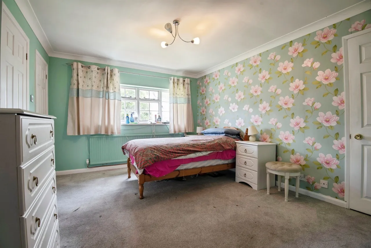Fox Lane, Royston, photo 6