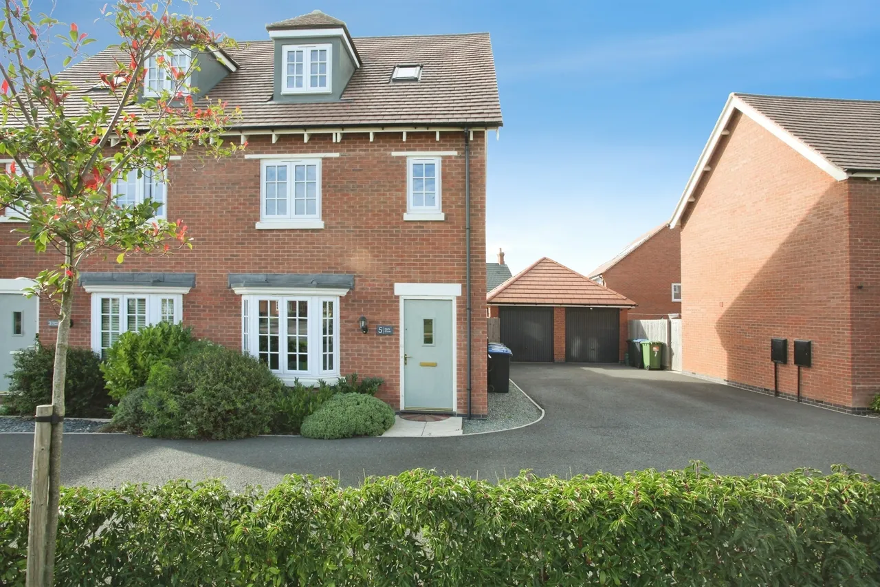 3 bed house for sale, Hertz Close, Houlton, CV23