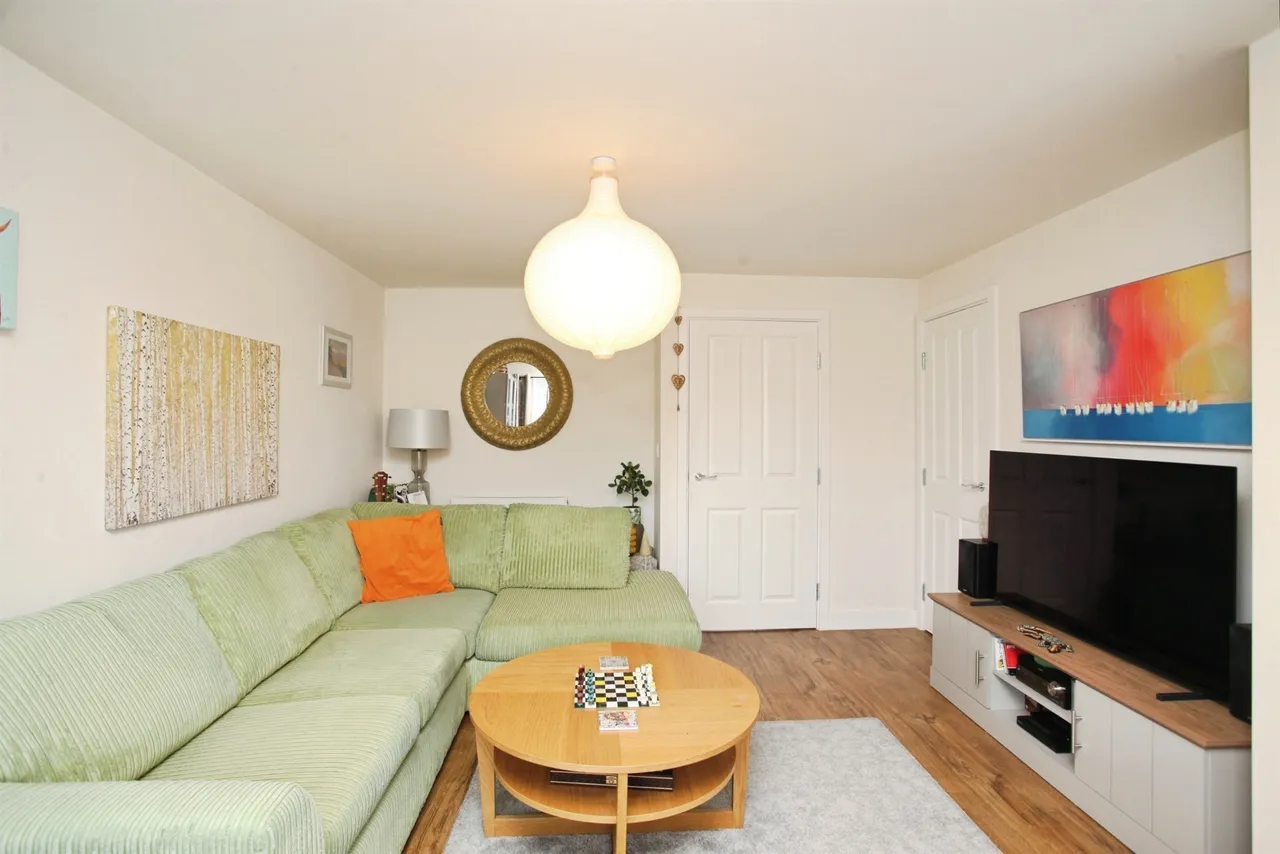 Hertz Close, Houlton, CV23, photo 4
