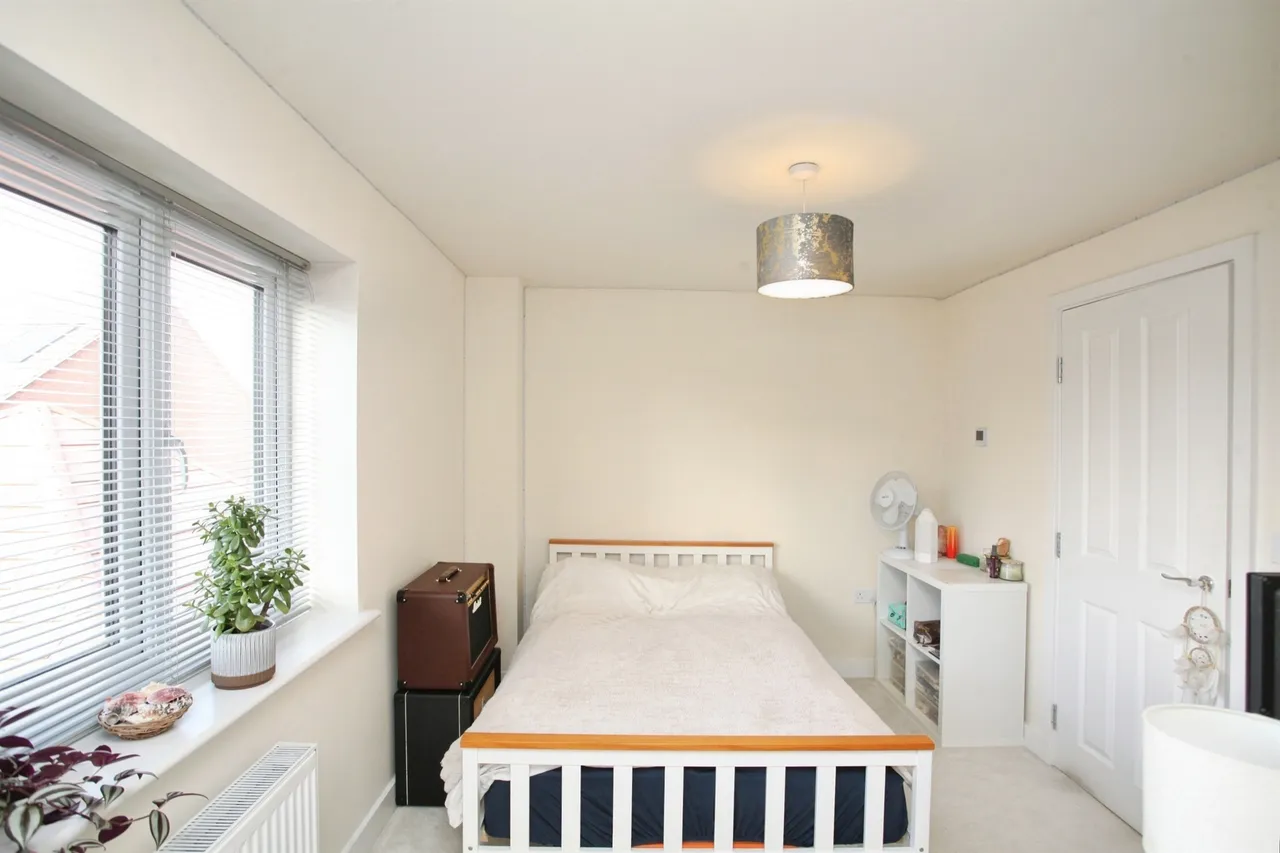 Hertz Close, Houlton, CV23, photo 12