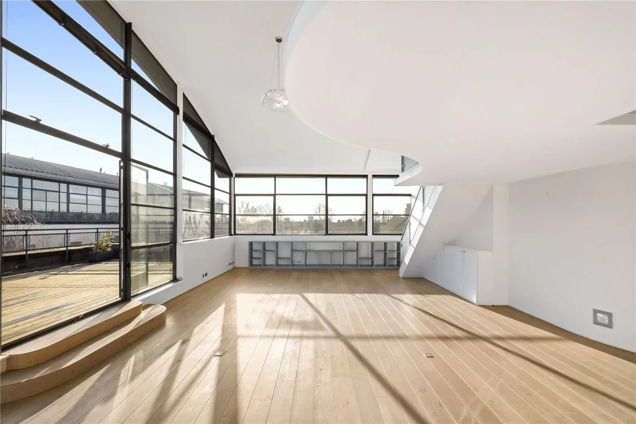 Chiswick Green Studios, 1 Evershed Walk, London, W4 5BW, photo 12