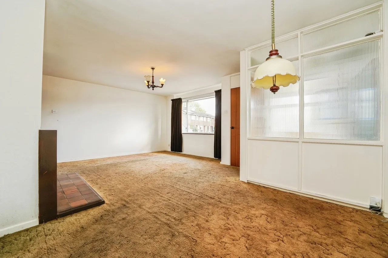 Swanswell Drive, Cheltenham, GL51, photo 3