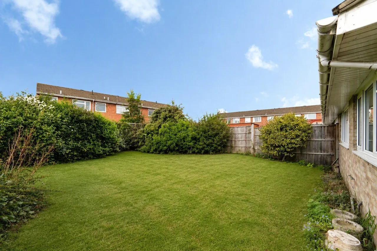 Swanswell Drive, Cheltenham, GL51, photo 2