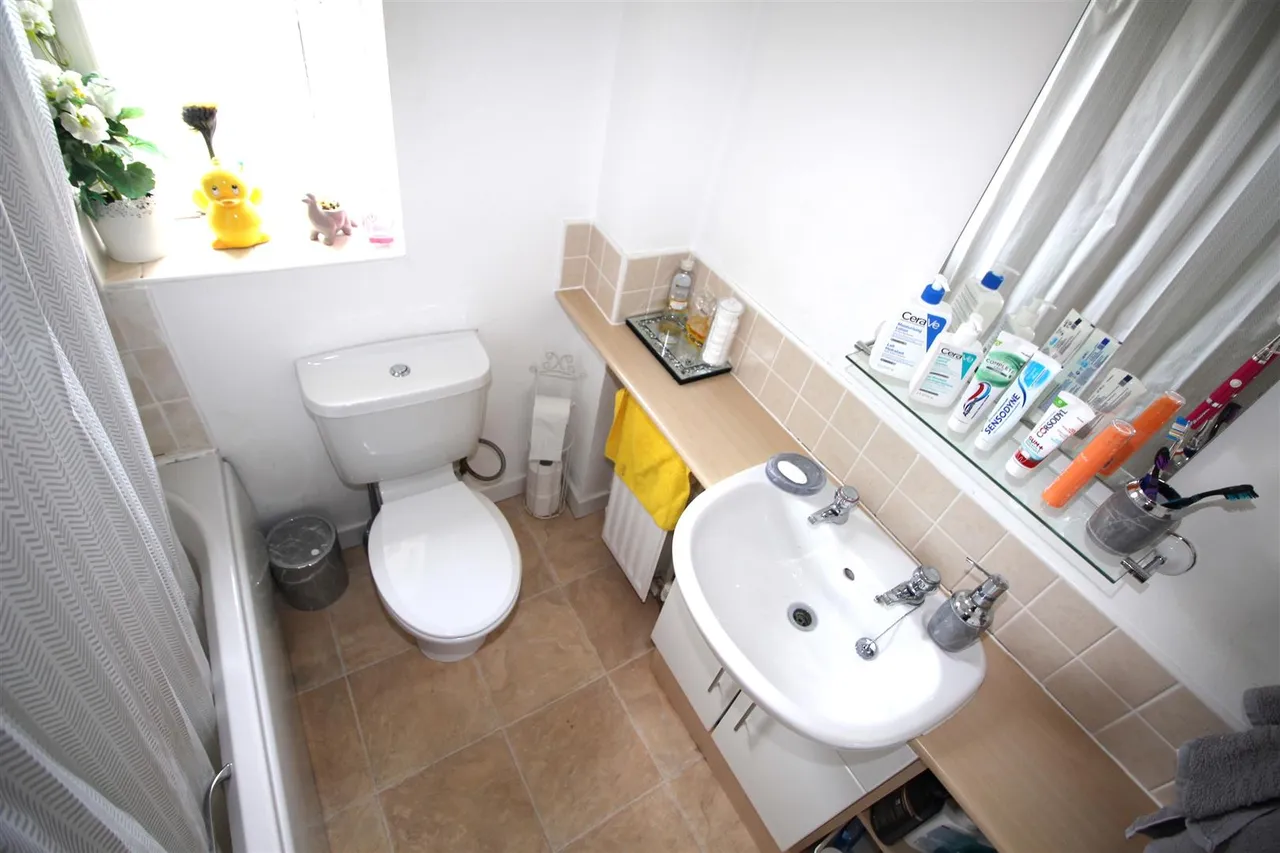 Brandforth Road, Manchester, M8 0AH, photo 11