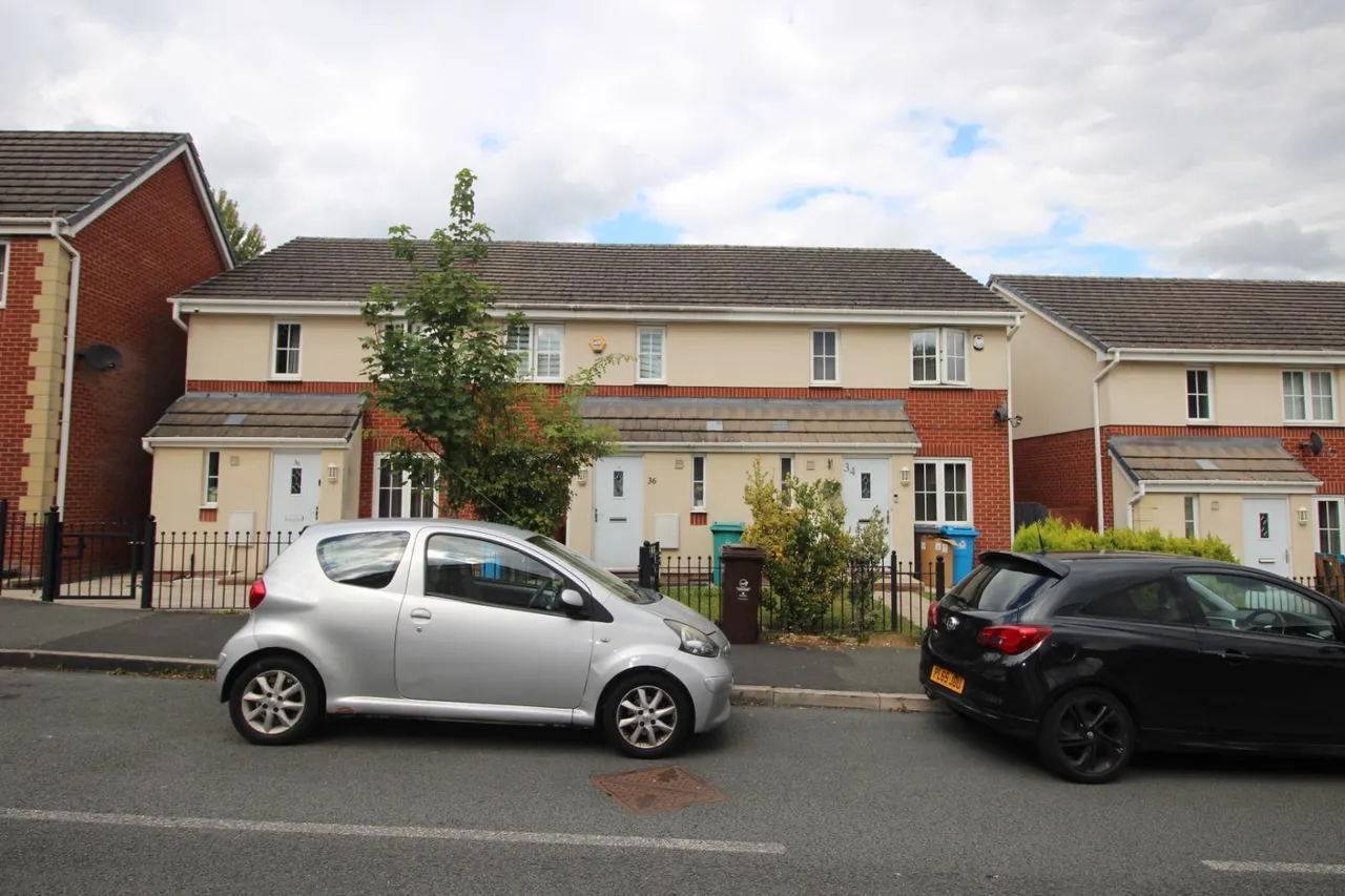 3 bed house for sale — Brandforth Road, Manchester, M8 0AH