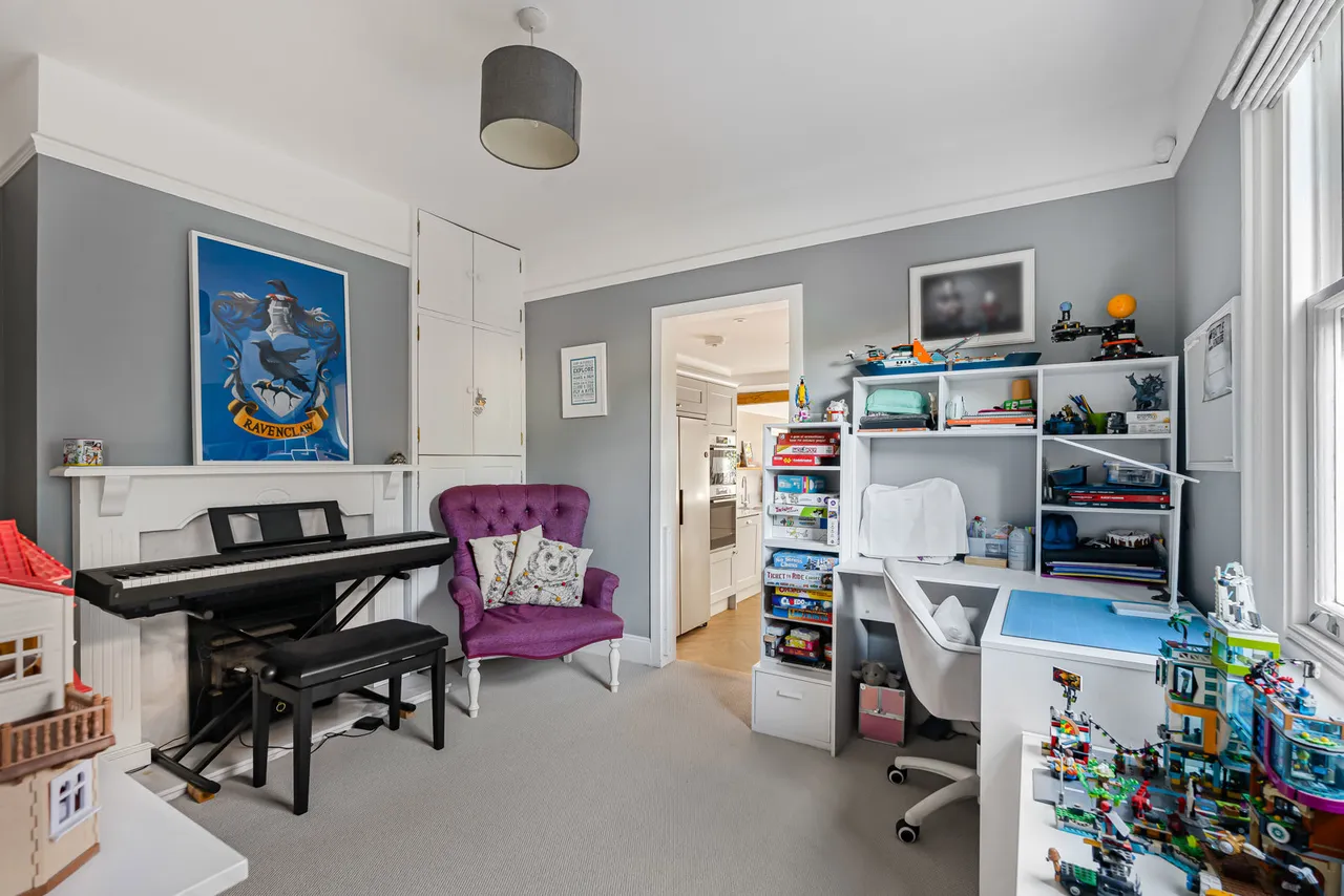 Prospect Road, Rowledge, GU10, photo 19