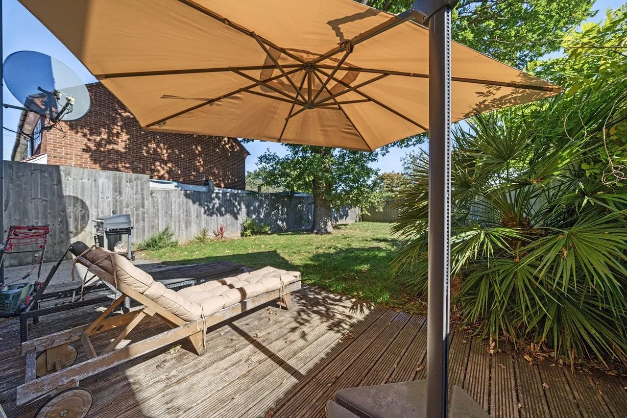 Greenhithe Close, DA15, photo 4