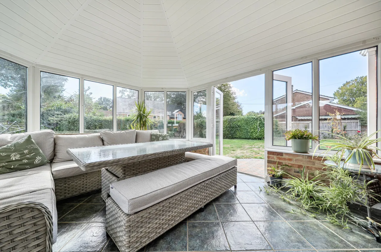Bishopswood Lane, Baughurst, RG26, photo 7