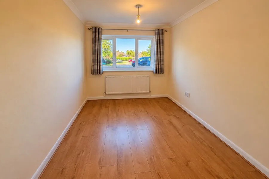 Fairlands Court, Fairlands, GU3, photo 5