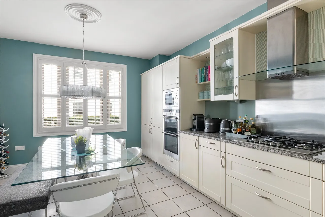 Wray Park Road, Reiga, RH2, photo 6