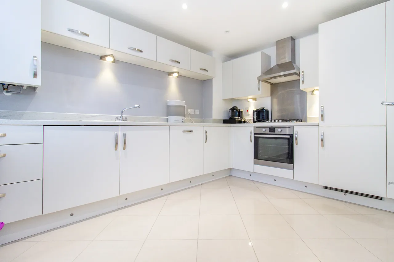 Rana Drive, Church Crookham, Fleet, GU52 8AJ, photo 5