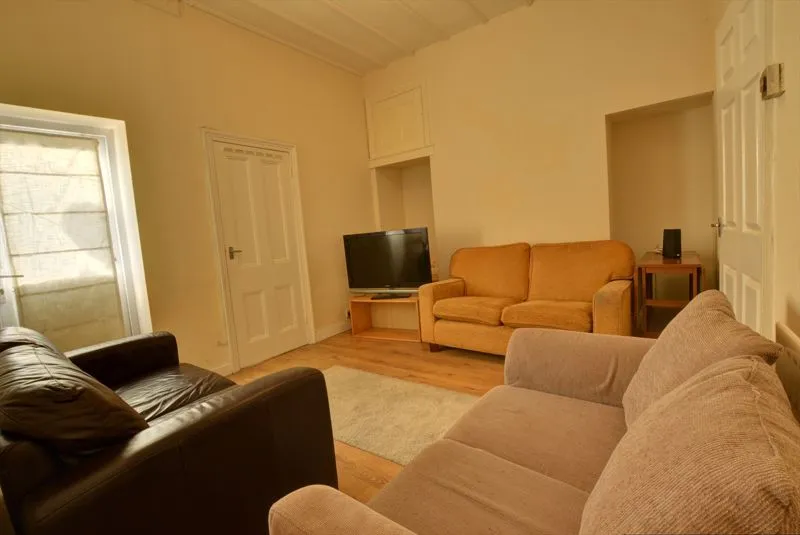Newcastle Upon Tyne NE2 3HL, NE2, photo 3