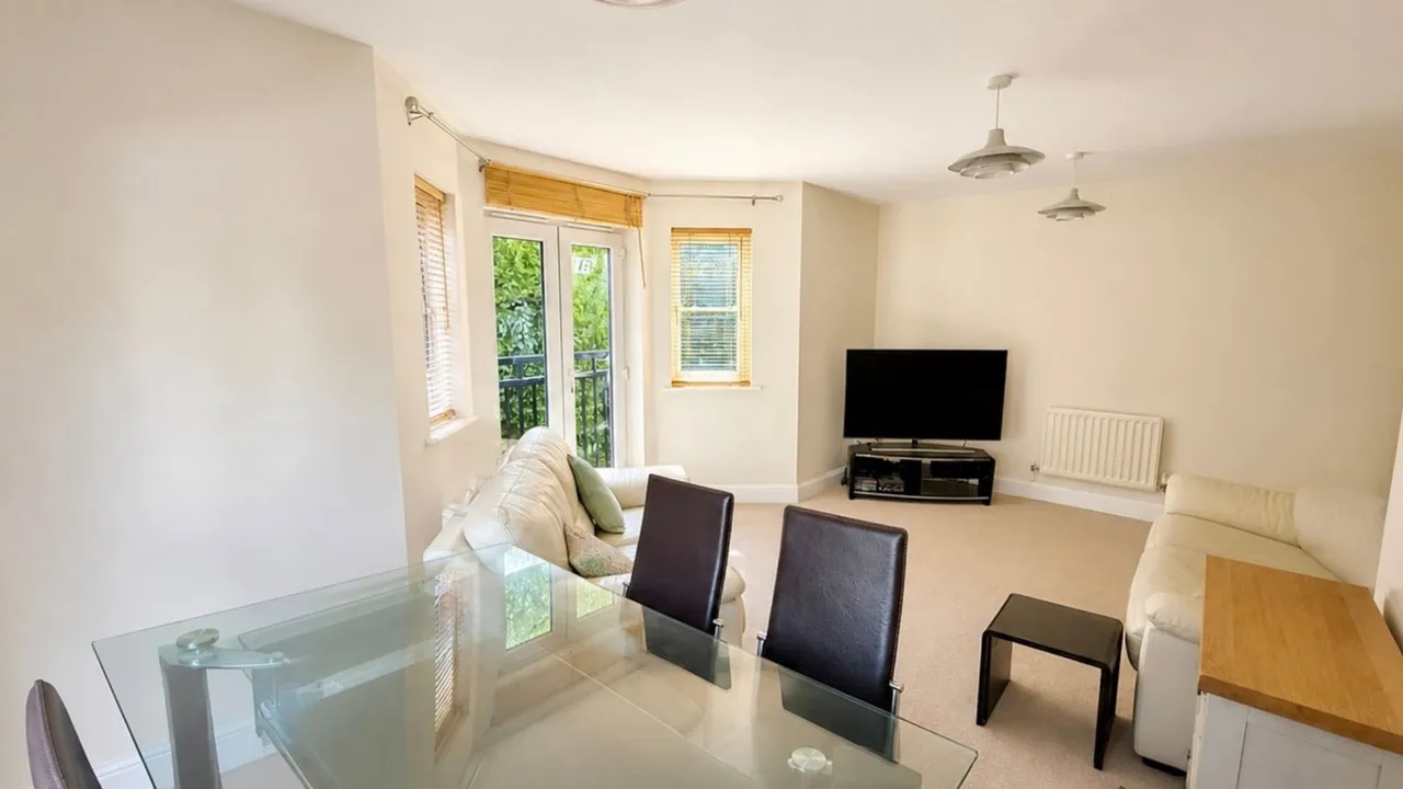 Griffin Court, Gillingham, ME7 2QG, photo 4