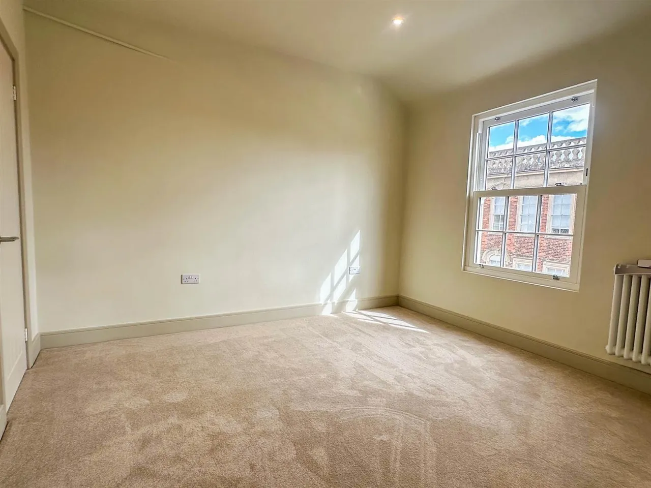 High Street, Malmesbury, SN16, photo 6
