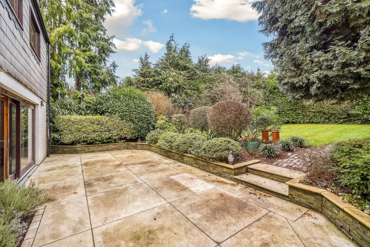 Beech Close, Cobham, KT11, photo 10