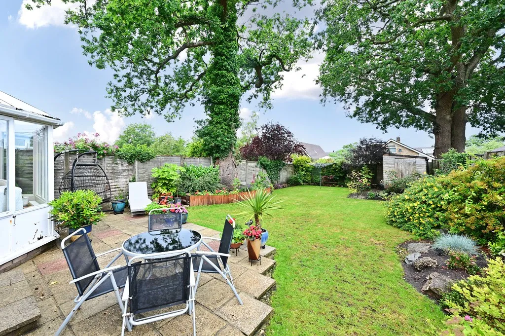4 bed house for sale, Ashley Drive, Blackwater, GU17