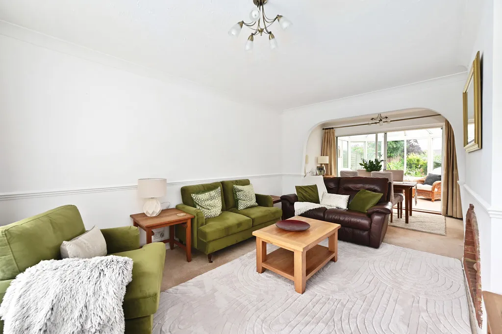 Ashley Drive, Blackwater, GU17, photo 3
