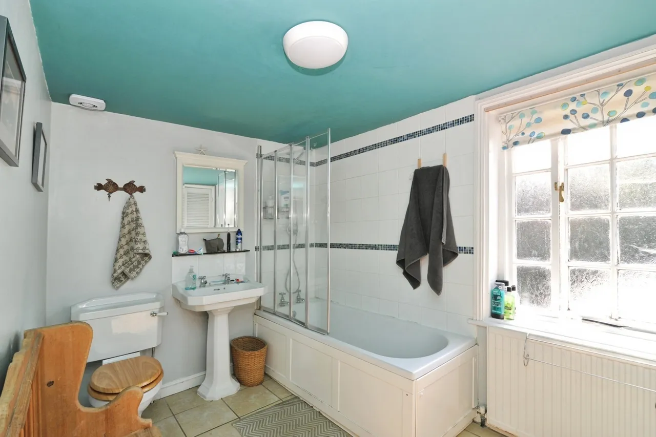 Prince Albert Terrace, Robertsbridge, TN32, photo 10