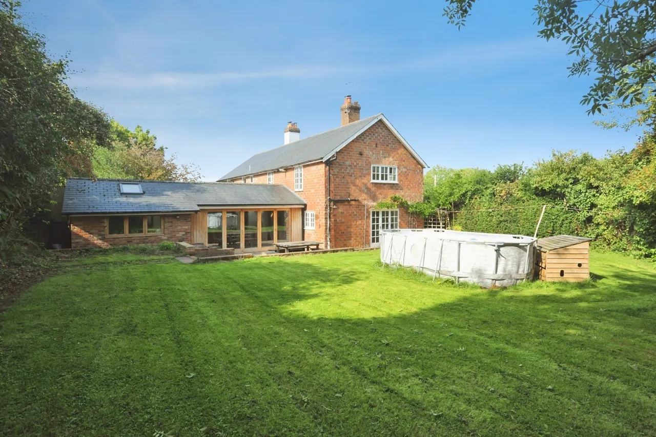 Prince Albert Terrace, Robertsbridge, TN32, photo 26