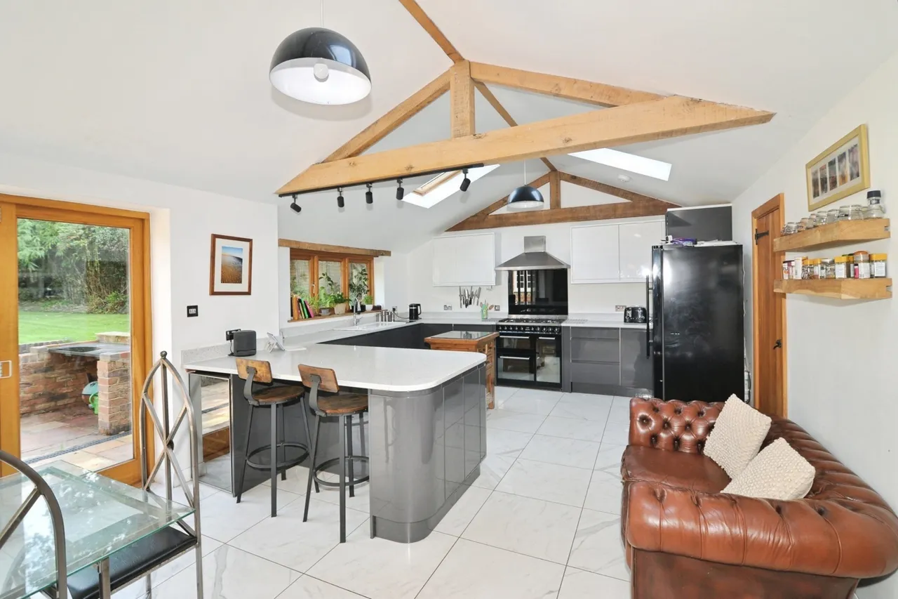Prince Albert Terrace, Robertsbridge, TN32, photo 18
