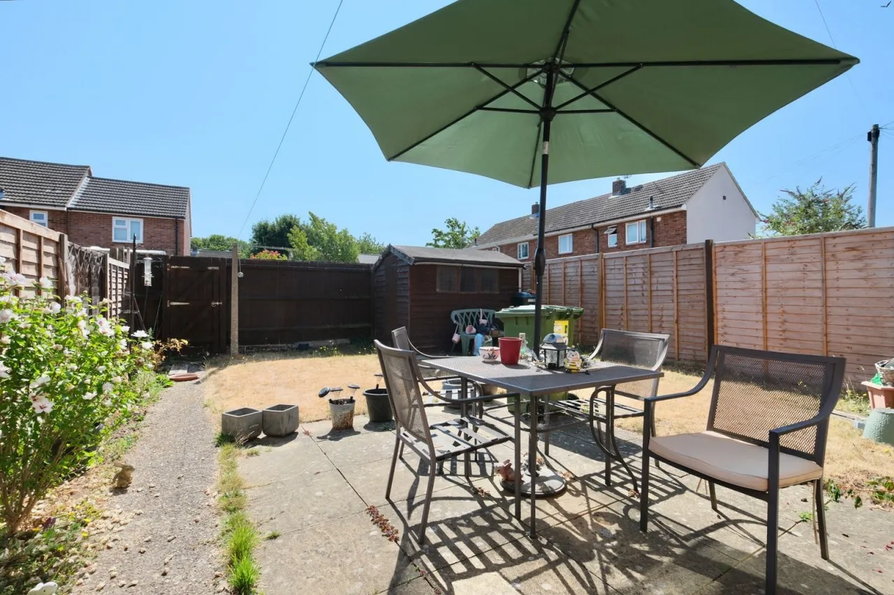 Belle Isle Crescent, Brampton, PE28, photo 5